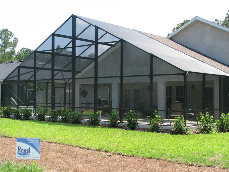 Where can you find a builder for aluminum screen enclosures?